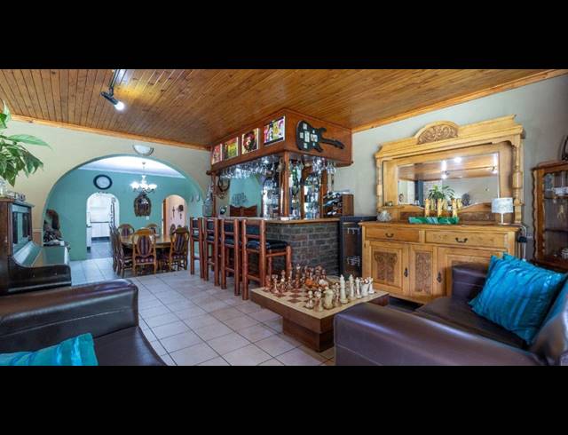 3 BEDROOM HOUSE FOR SALE IN BRACKENHURST
